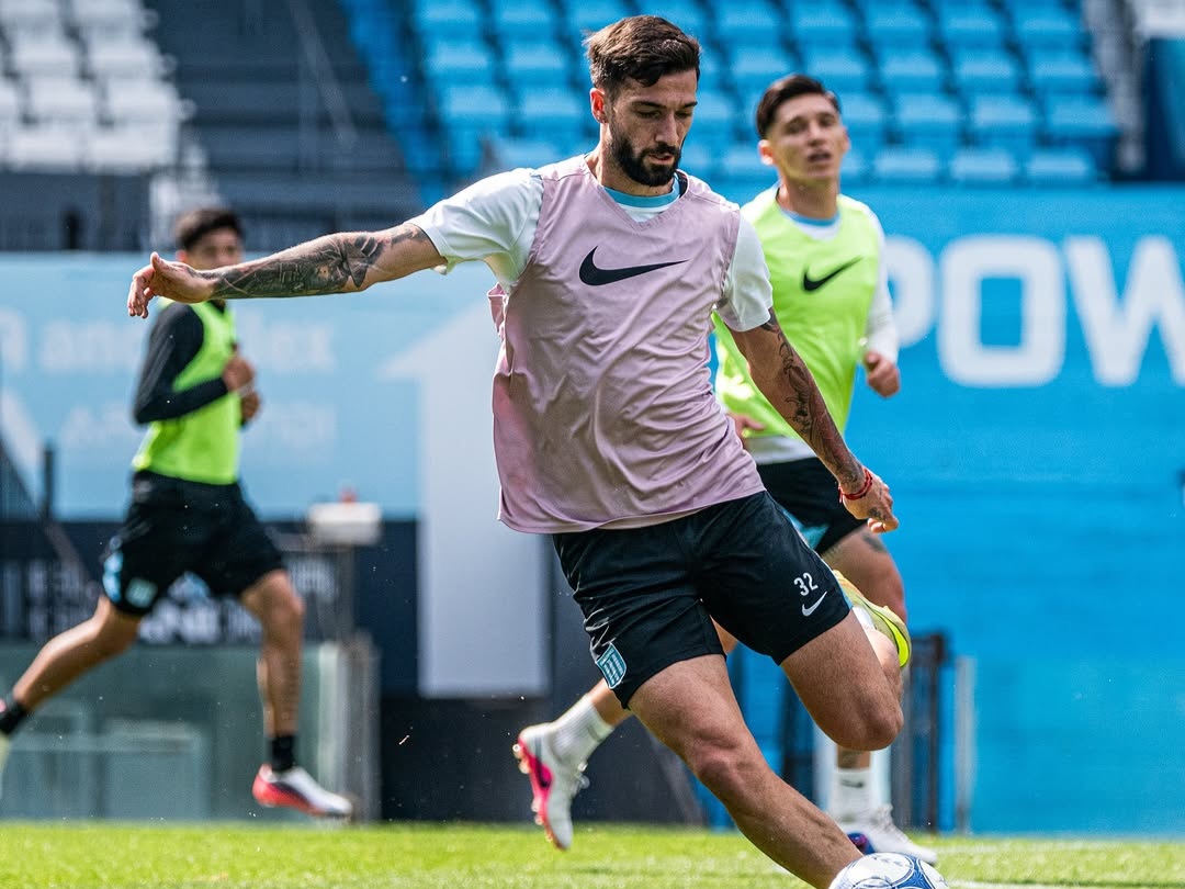 Lautaro Díaz returns for Racing against Estudiantes de Río Cuarto